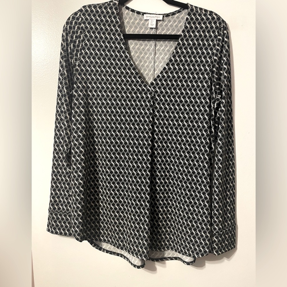 4/$25 Carolina Belle black and white top